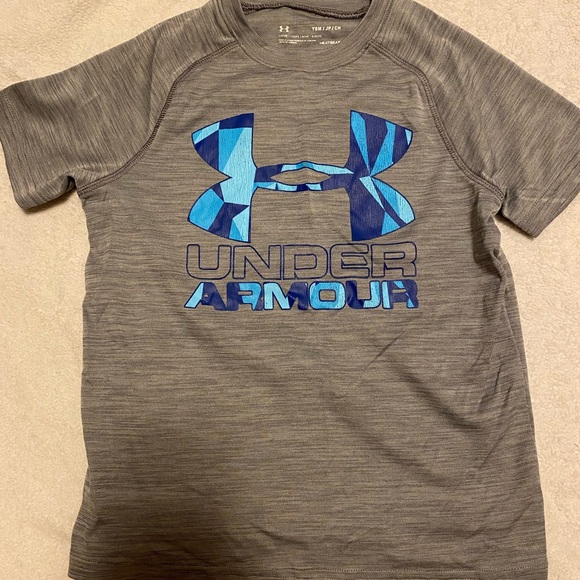 Boys size 8 short sleeve shirt - Picture 1 of 2